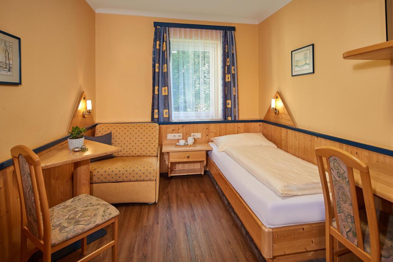 Khách sạn Hubertushof 3*